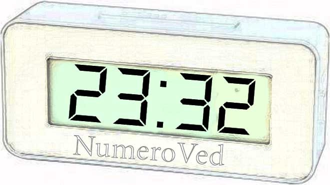 23:32 на часах