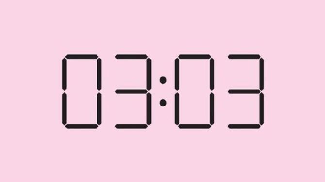 03:03 на часах